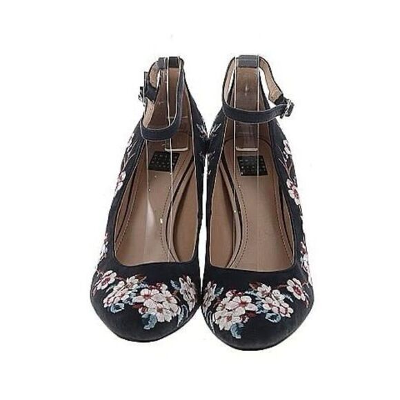 ✨HP✨White House Navy Market Floral Embroidered Suede Chunky Ankle Sz 8 Heels✨ - Picture 2 of 8